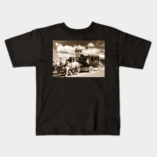 Tombstone Arizona Vintage Stagecoach Kids T-Shirt